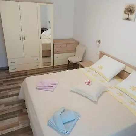 Arianna & Sandra Apartment